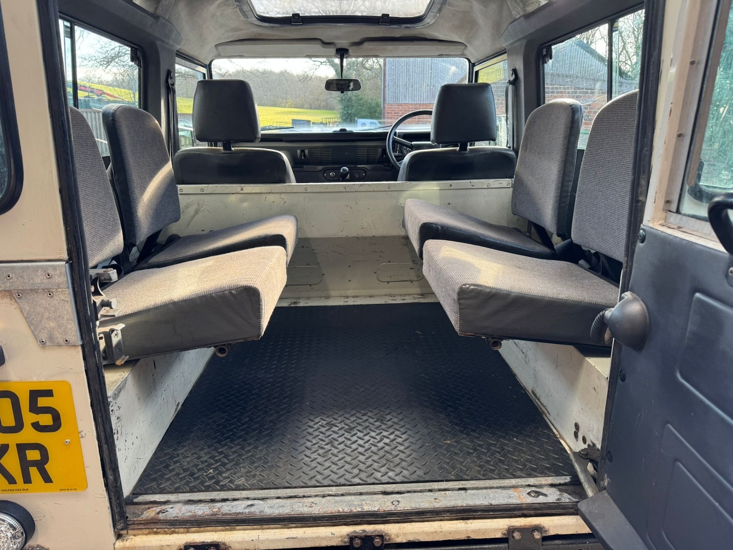 Used Land Rover Defender 90 for sale - 78108971: Photo 13