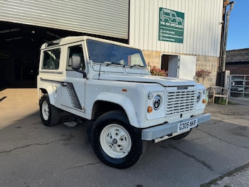 Used Land Rover Defender 90 undefined for sale - 78108971: Photo