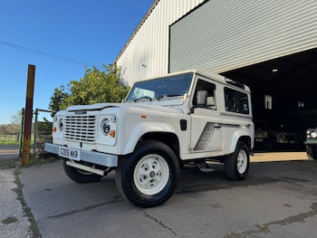 Used Land Rover Defender 90 undefined for sale - 78108971: Photo