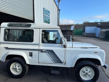 Used Land Rover Defender 90 undefined for sale - 78108971: Photo