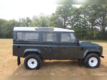 Used Land Rover Defender 110 1996 for sale - 79283106: Photo