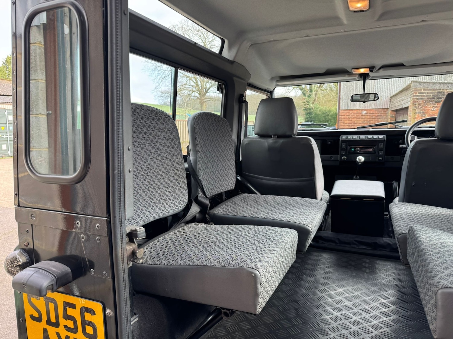 Used Land Rover Defender 90 2006 for sale - 77665132: Photo 21