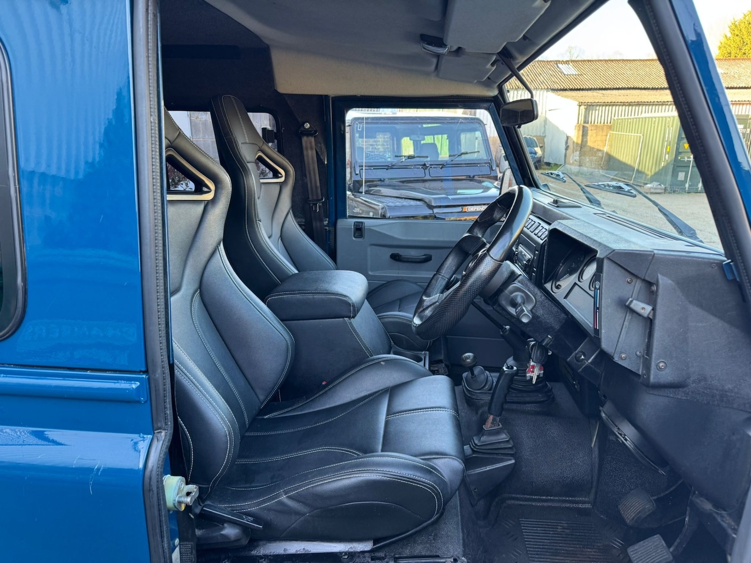 Used Land Rover Defender 90 2002 for sale - 77945813: Photo 13