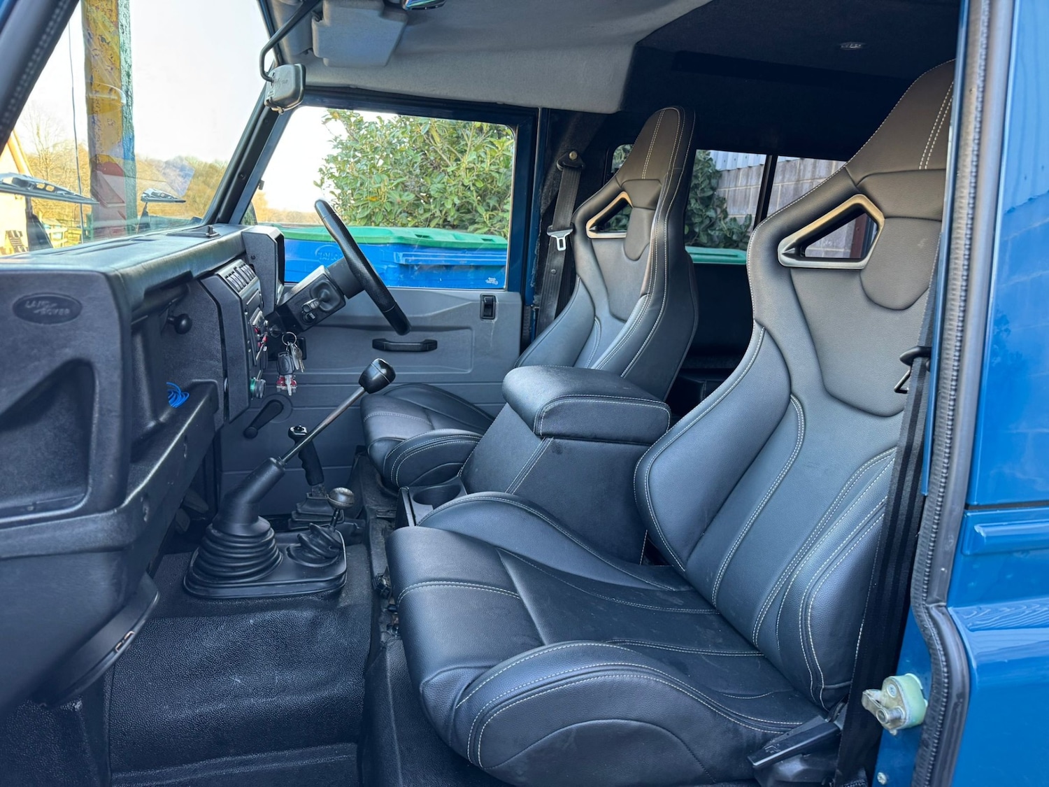 Used Land Rover Defender 90 2002 for sale - 77945813: Photo 15