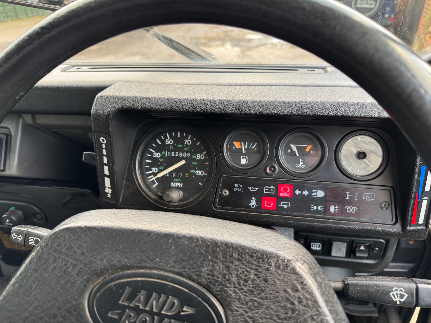 Used Land Rover Defender 90 1996 for sale - 76891737: Photo 10