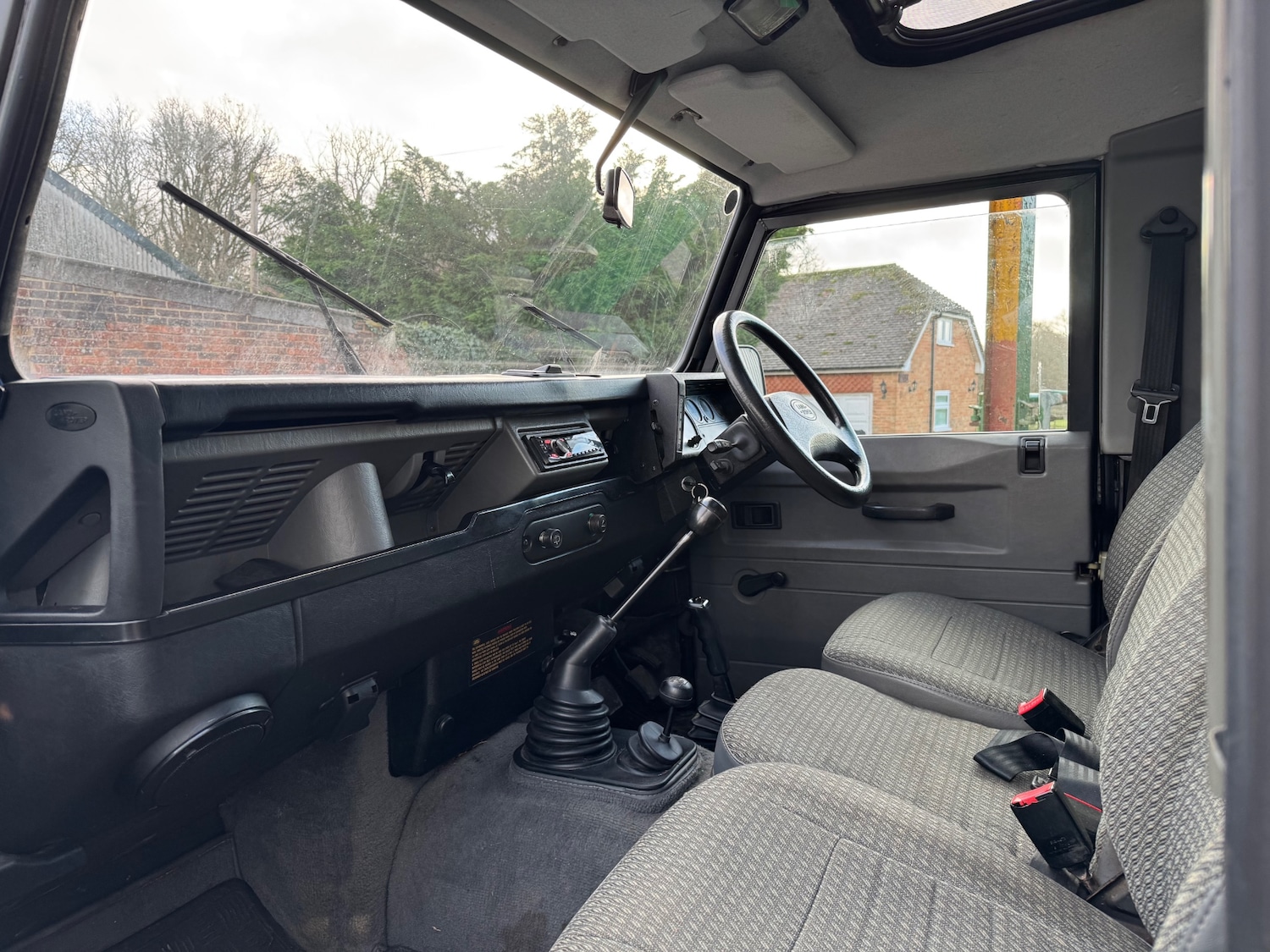 Used Land Rover Defender 90 1996 for sale - 76891737: Photo 14