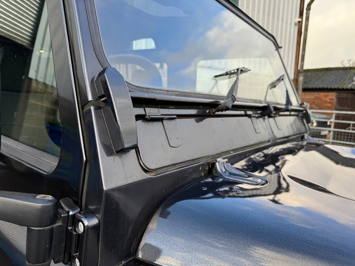 Used Land Rover Defender 90 1996 for sale - 76891737: Photo 16