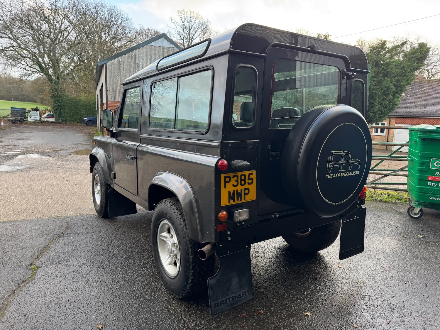 Used Land Rover Defender 90 1996 for sale - 76891737: Photo 5