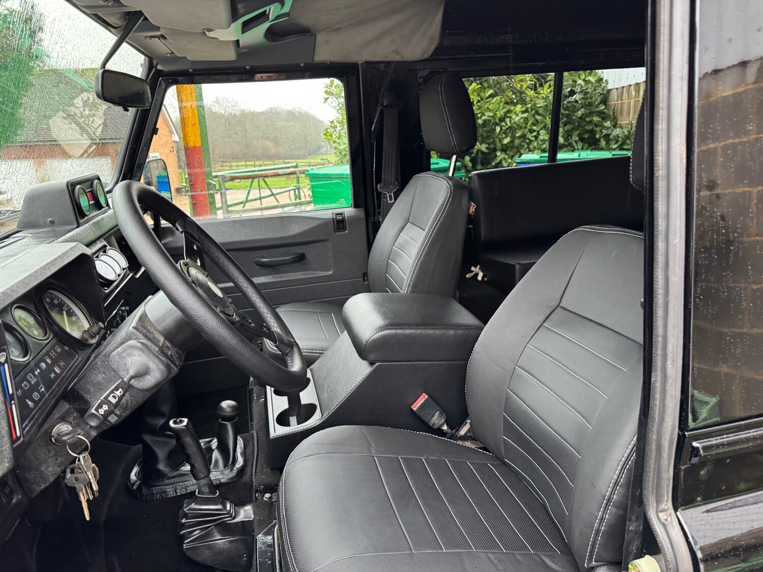 Used Land Rover Defender 90 1993 for sale - 77420647: Photo 4