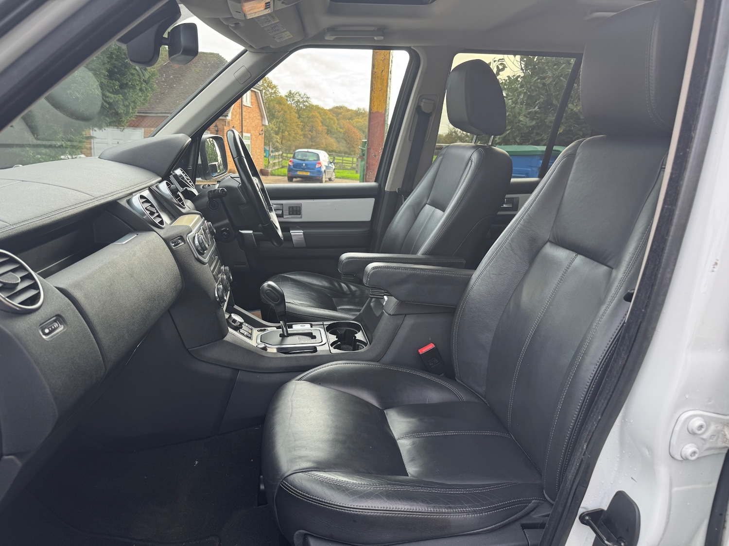 Used Land Rover Discovery 2010 for sale - 76466664: Photo 19