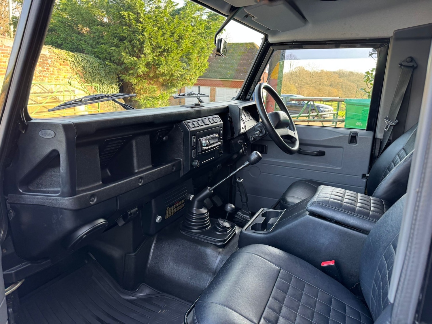 Used Land Rover Defender 90 2002 for sale - 77665253: Photo 14