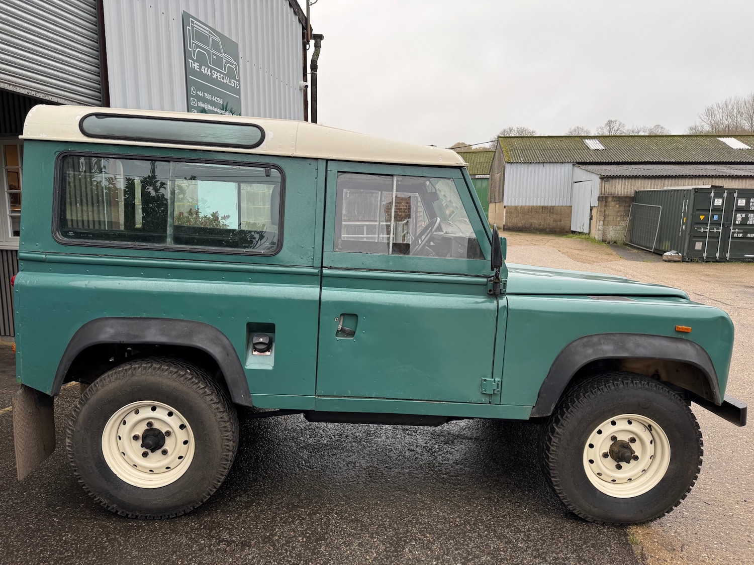 Used Land Rover Defender 90 1988 for sale - 76599831: Photo 3