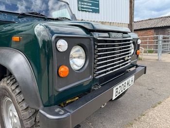 Used Land Rover Defender 90 1984 for sale - 78508347: Photo