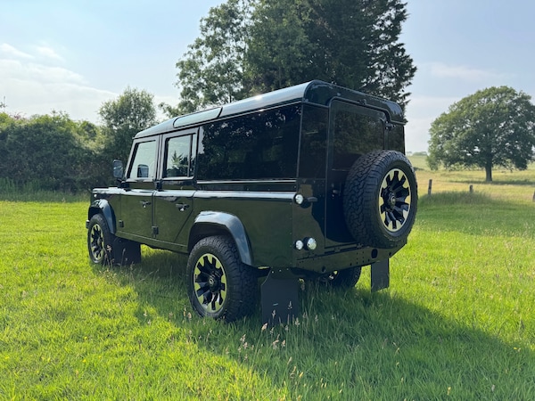 Used Land Rover Defender 110 1999 for sale - 74903081: Photo 6