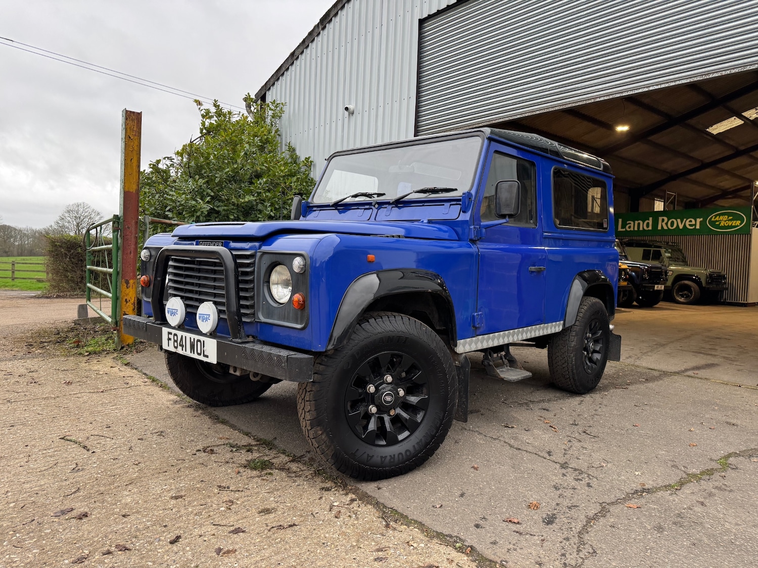 Used Land Rover Defender 90 1988 for sale - 77641333: Photo 2