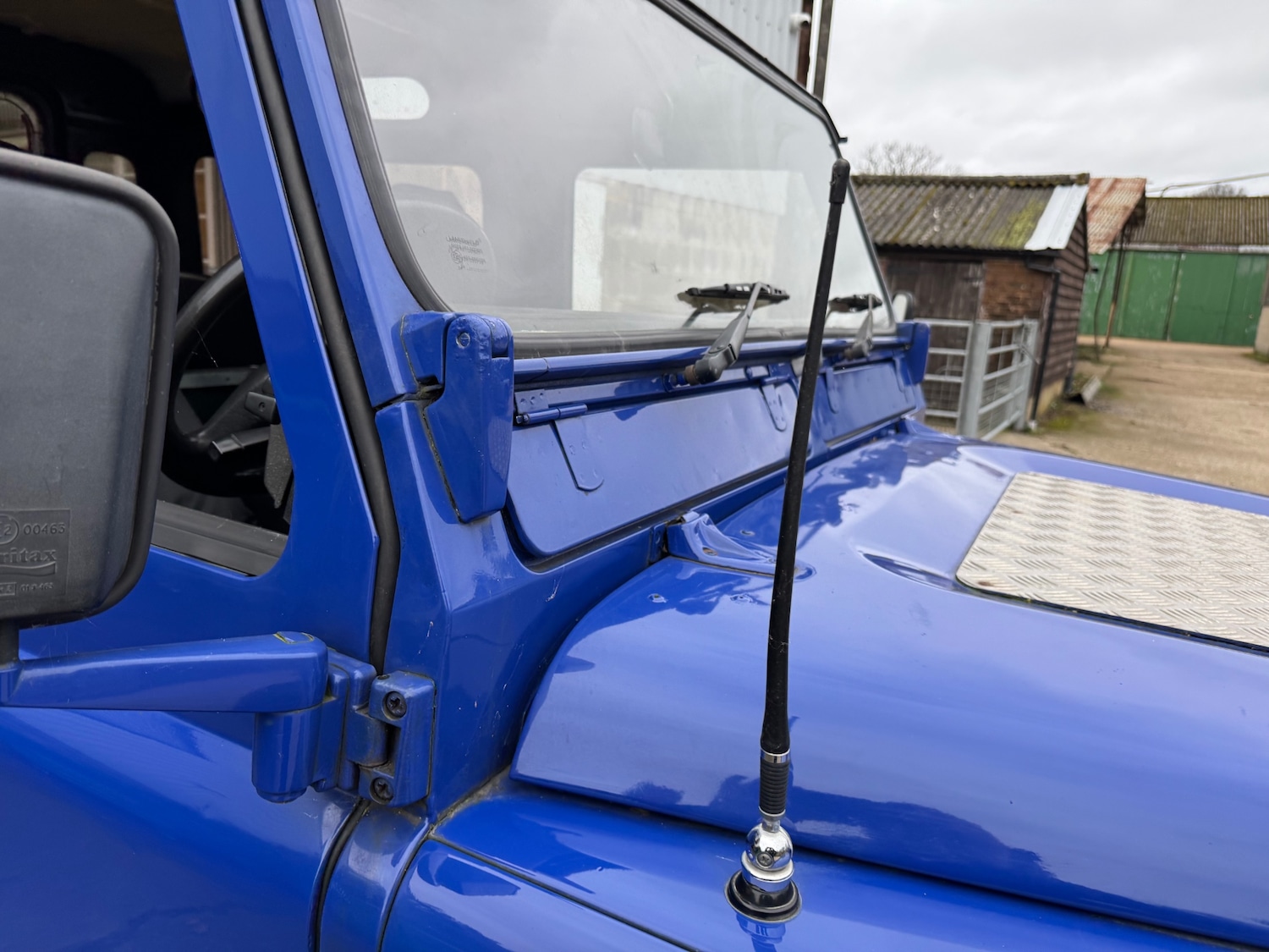 Used Land Rover Defender 90 1988 for sale - 77641333: Photo 4