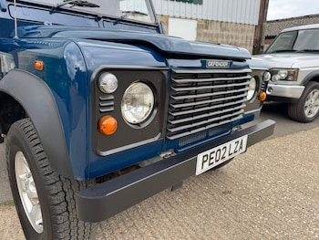 Used Land Rover Defender 90 2002 for sale - 78499654: Photo