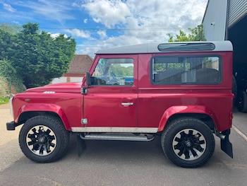 Used Land Rover Defender 90 2000 for sale - 78888900: Photo