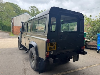 Used Land Rover Defender 110 2004 for sale - 78643883: Photo