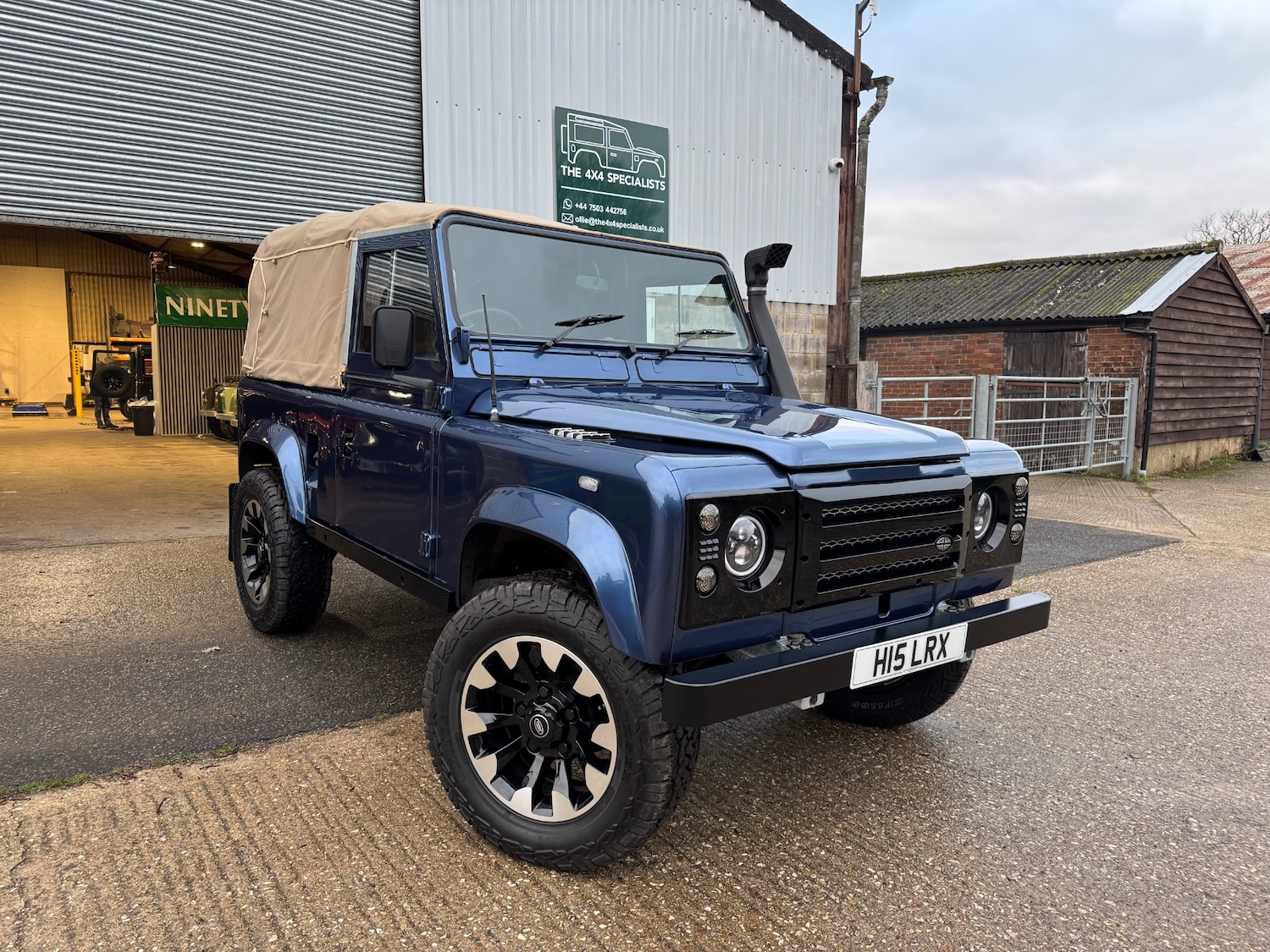 Used Land Rover Defender 90 1990 for sale - 76693101: Photo 1