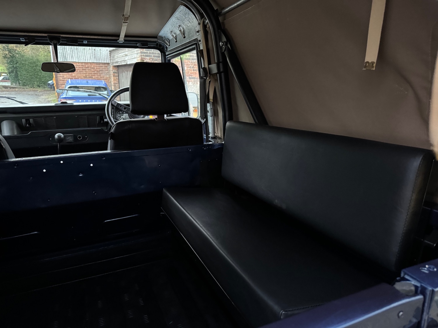 Used Land Rover Defender 90 1990 for sale - 76693101: Photo 33