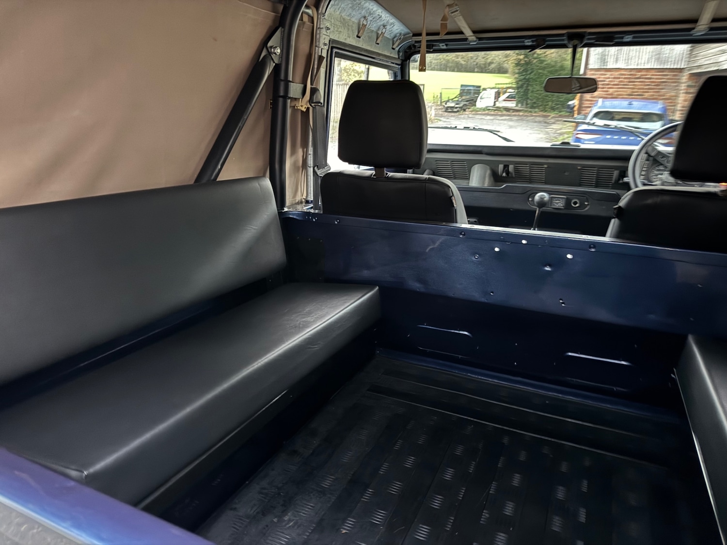 Used Land Rover Defender 90 1990 for sale - 76693101: Photo 34