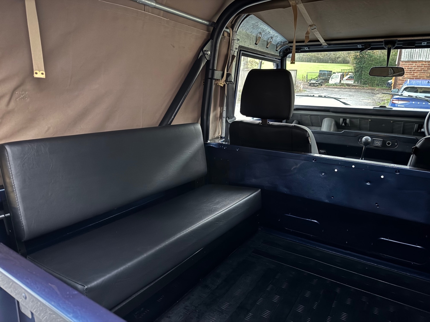 Used Land Rover Defender 90 1990 for sale - 76693101: Photo 35