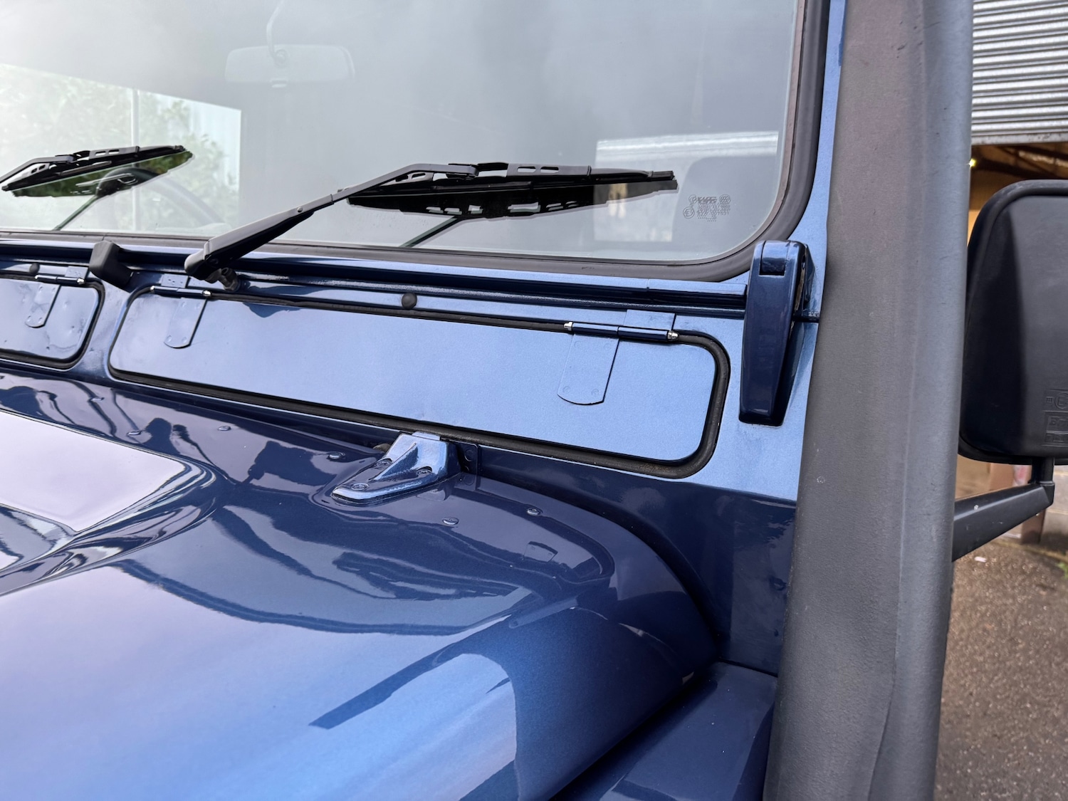 Used Land Rover Defender 90 1990 for sale - 76693101: Photo 6