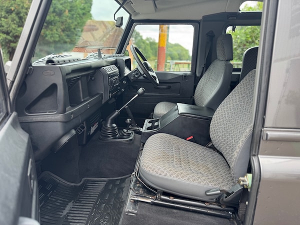 Used Land Rover Defender 90 2006 for sale - 75594026: Photo 11