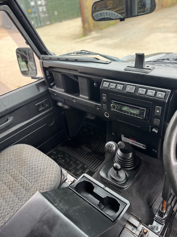 Used Land Rover Defender 90 2006 for sale - 75594026: Photo 17