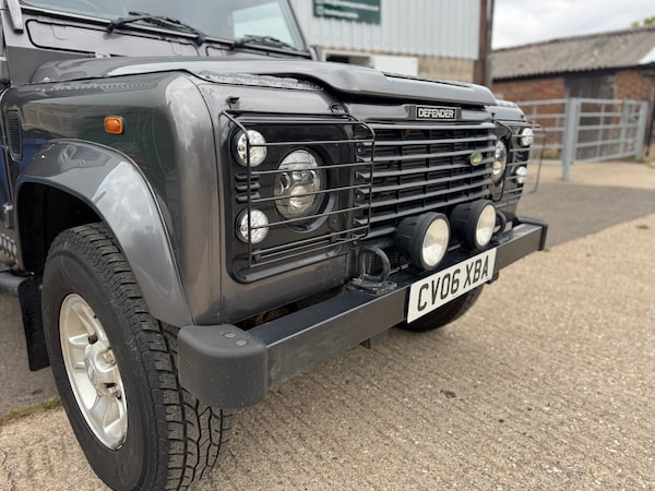 Used Land Rover Defender 90 2006 for sale - 75594026: Photo 9