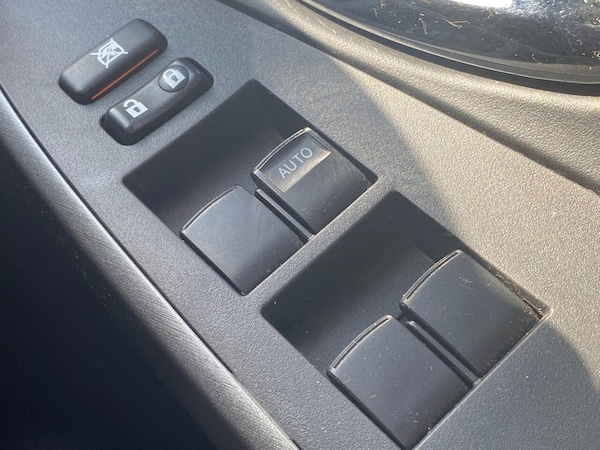 Used Toyota RAV4 2011 for sale - 71664790: Photo 19
