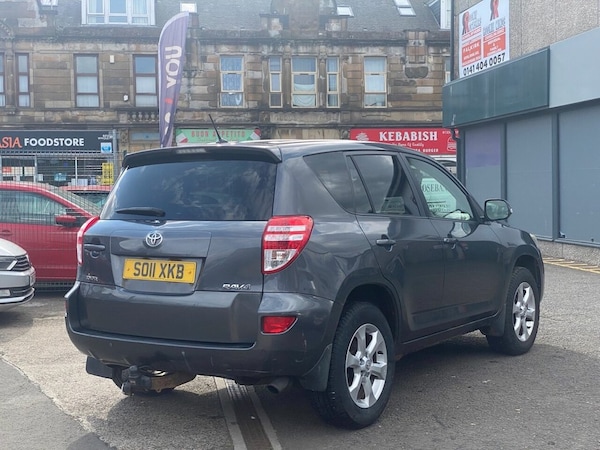 Used Toyota RAV4 2011 for sale - 71664790: Photo 5