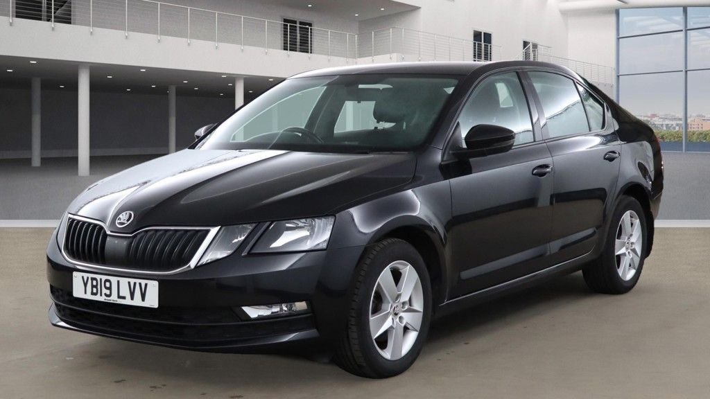 Used Skoda Octavia 2019 for sale - 76717224: Photo 2
