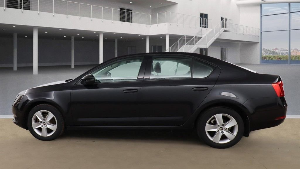 Used Skoda Octavia 2019 for sale - 76717224: Photo 6