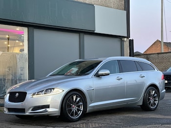 Used Jaguar XF 2014 for sale - 77672663: Photo