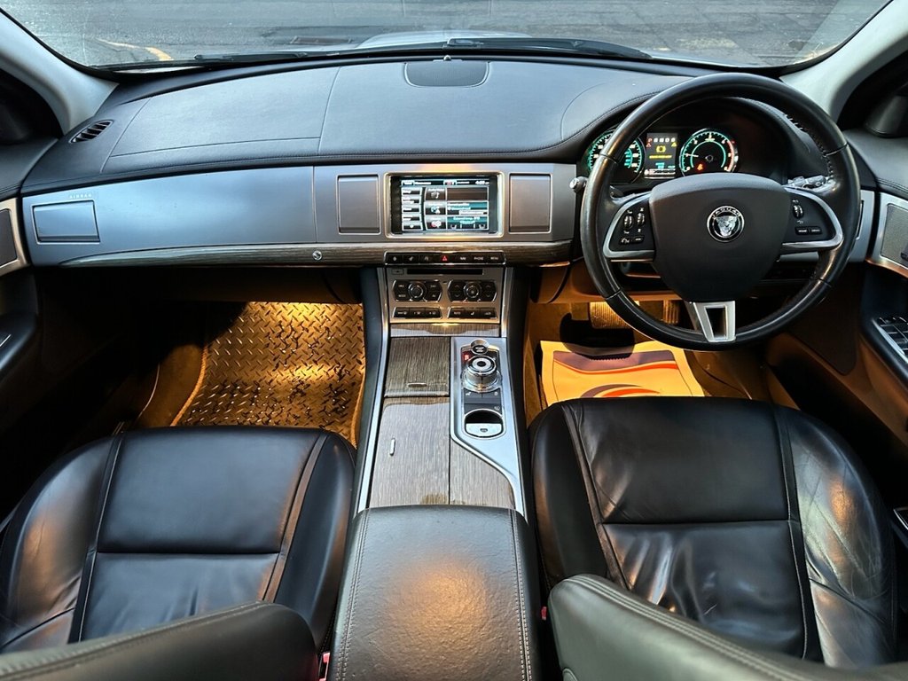 Used Jaguar XF 2014 for sale - 77672663: Photo 8