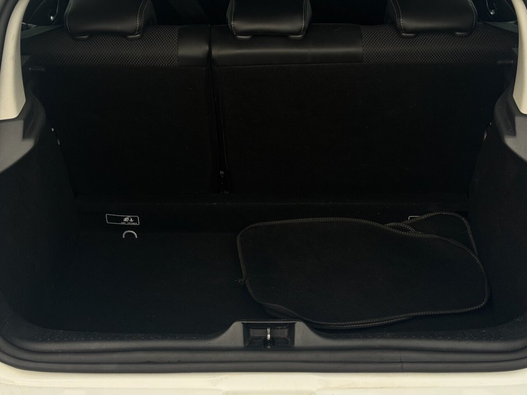 Used Renault Clio 2017 for sale - 77976719: Photo 11