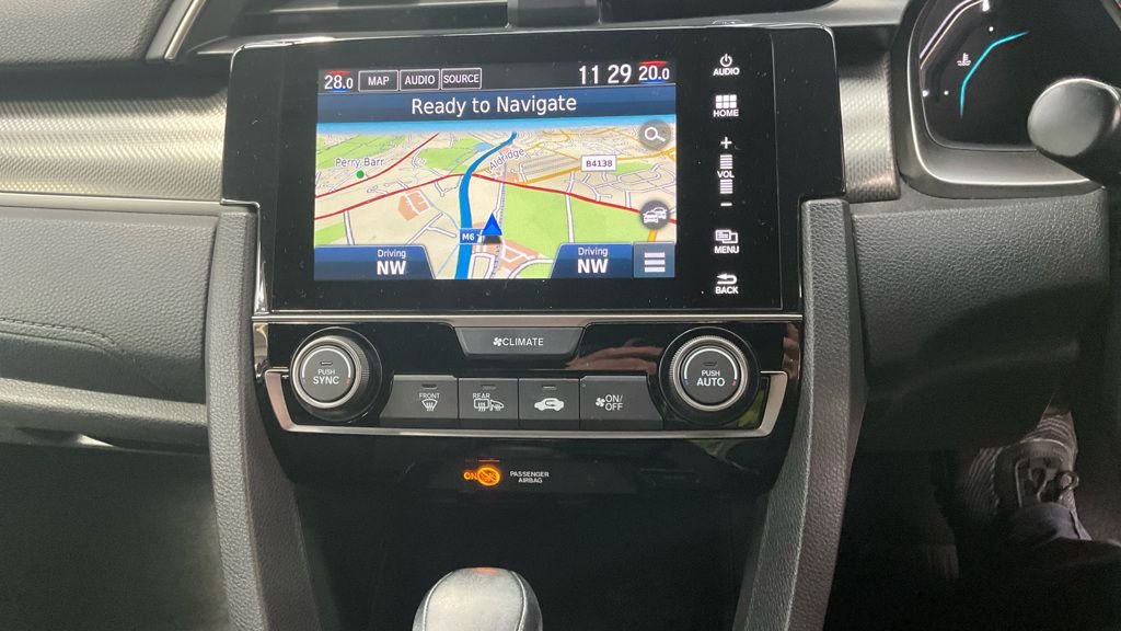 Used Honda Civic 2018 for sale - 76509752: Photo 11