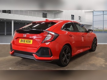 Used Honda Civic 2018 for sale - 76509752: Photo