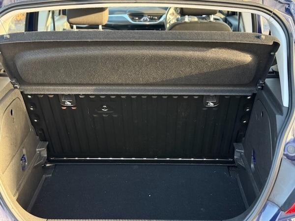 Used Vauxhall Corsa 2015 for sale - 75359388: Photo 9