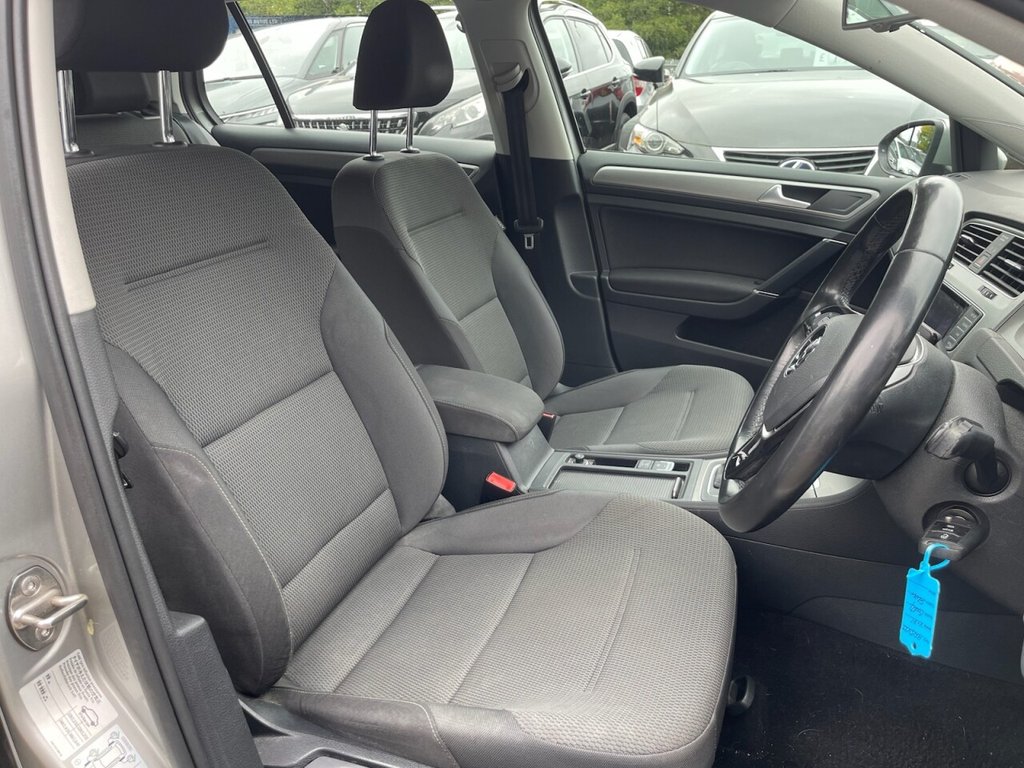 Used Volkswagen Golf 2015 for sale - 76617303: Photo 11