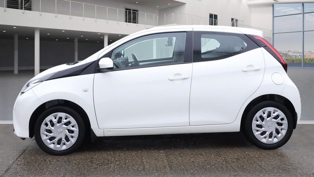 Used Toyota AYGO 2020 for sale - 76617233: Photo 6