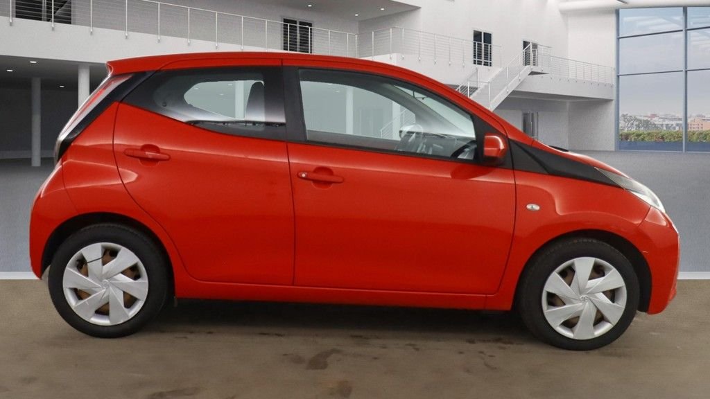 Used Toyota AYGO 2015 for sale - 78056371: Photo 5