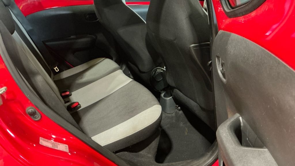 Used Toyota AYGO 2015 for sale - 78056371: Photo 8