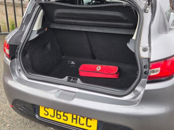 Used Renault Clio 2015 for sale - 76118541: Photo 9