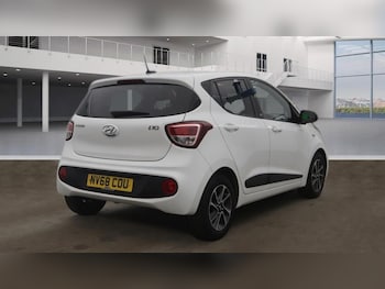 Used Hyundai i10 2018 for sale - 75296094: Photo