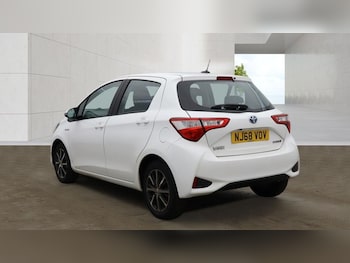 Used Toyota Yaris 2018 for sale - 79493783: Photo