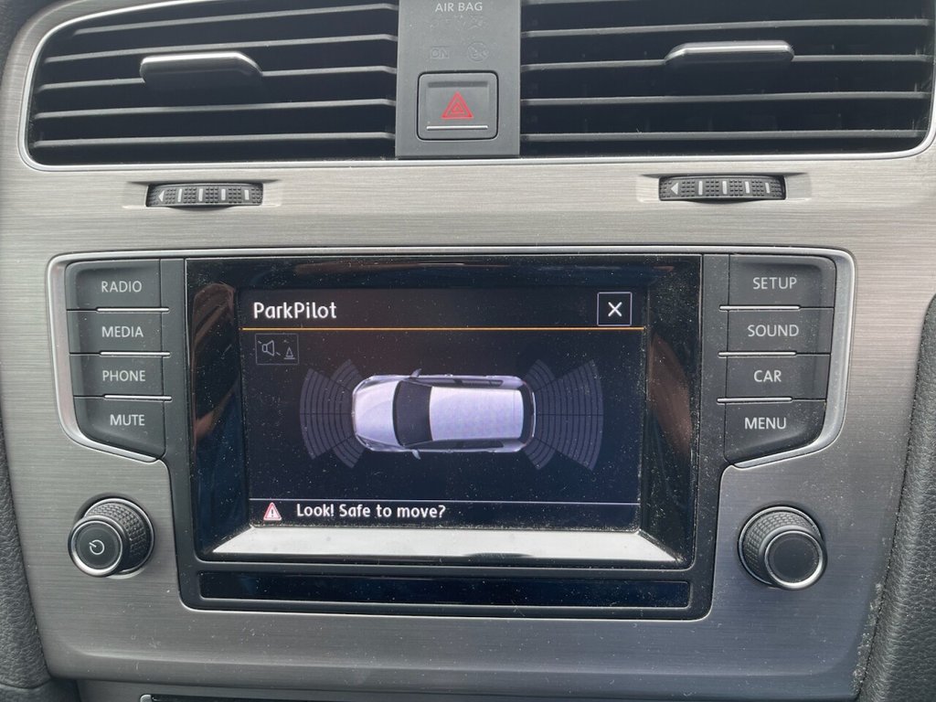 Used Volkswagen Golf 2015 for sale - 77666667: Photo 19