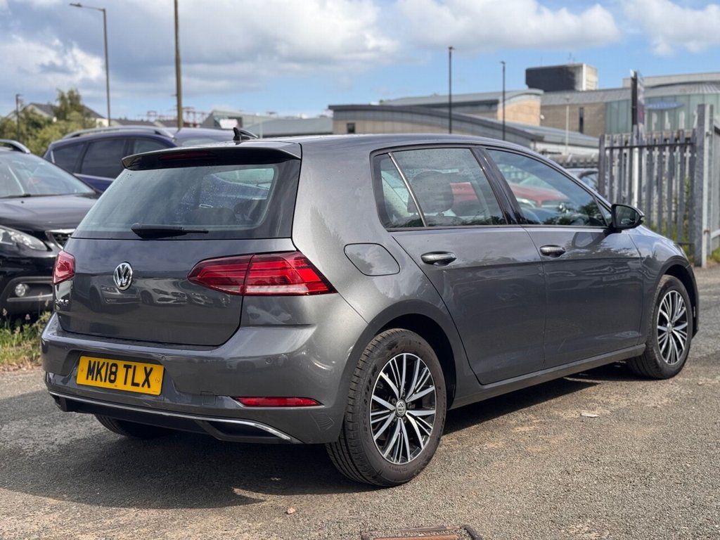 Used Volkswagen Golf 2018 for sale - 76469970: Photo 7